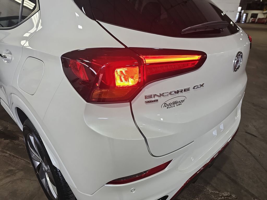 Used 2022 Buick Encore GX Essence w/ Advanced Technology Package AWD/4WD image 40