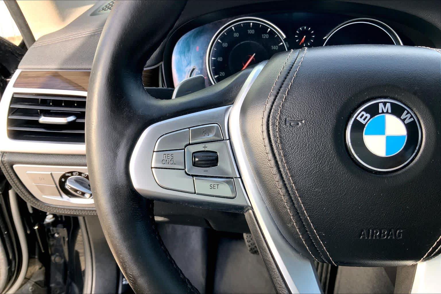 Used 2018 BMW 740i RWD image 23