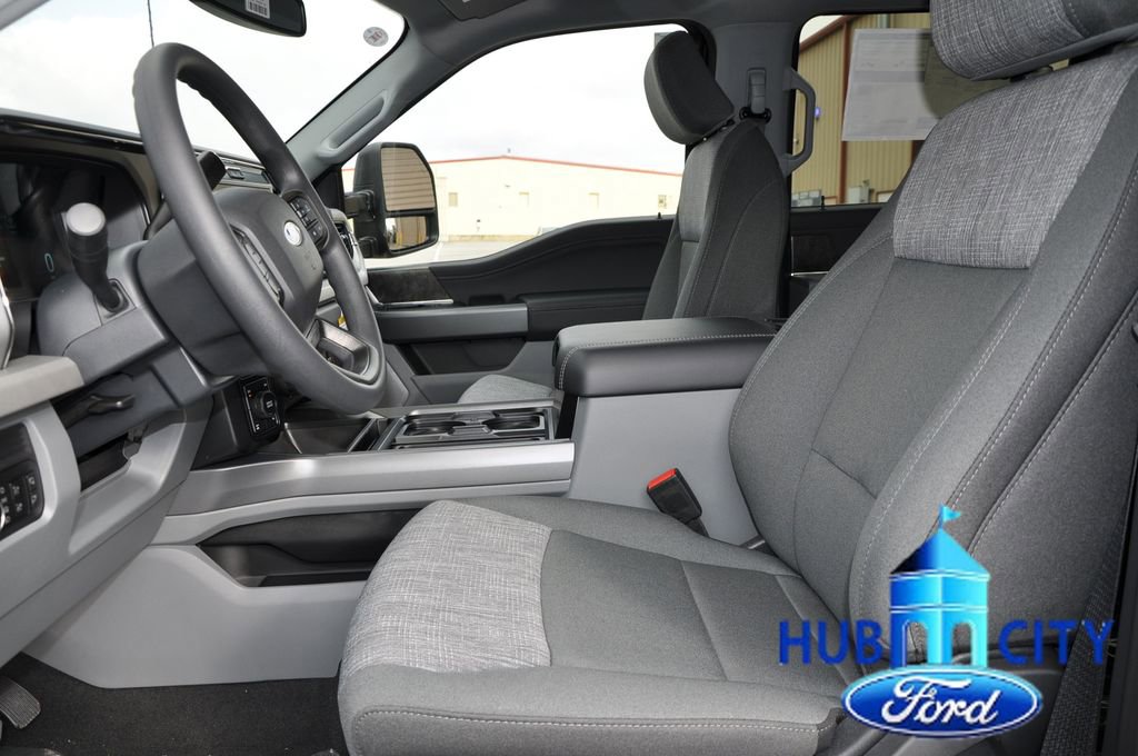 New 2026 Ford F250 XLT w/ XLT Premium Package image 10