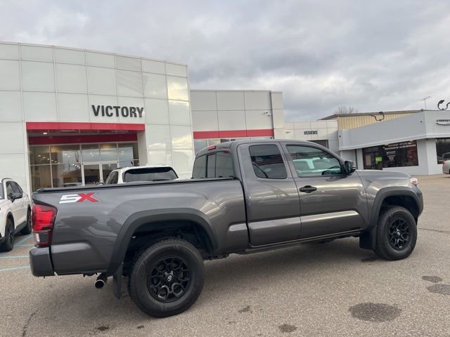 Used 2020 Toyota Tacoma SR image 4