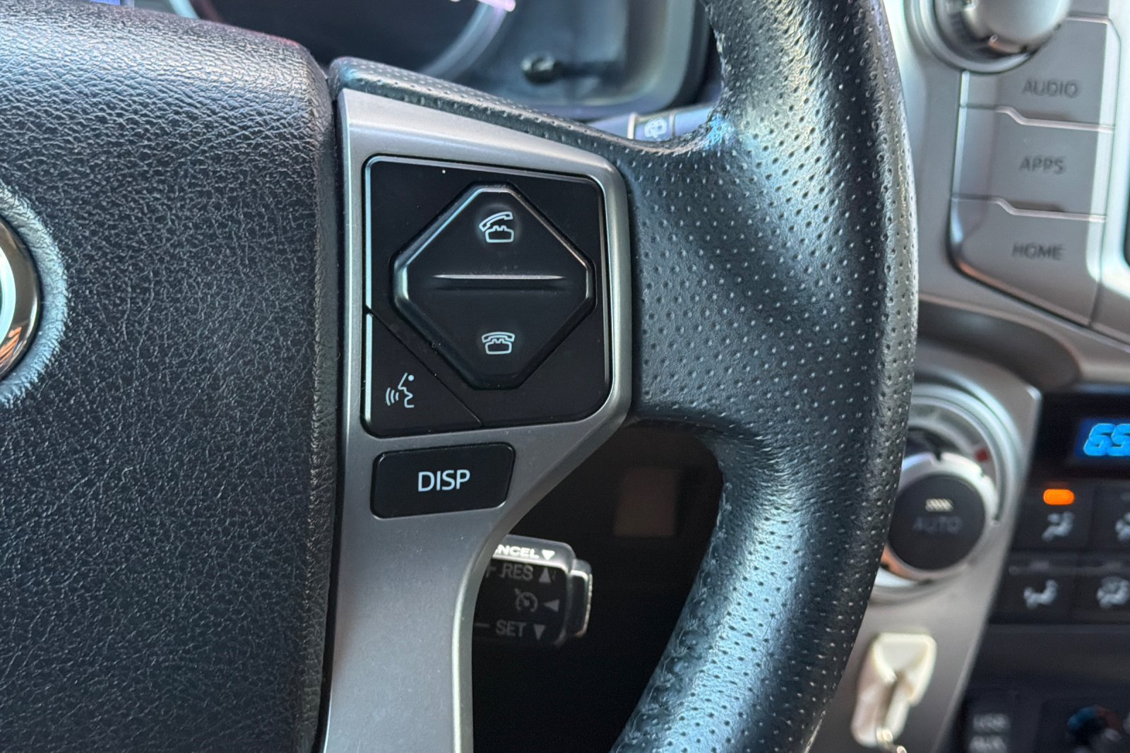 Used 2016 Toyota 4Runner Limited AWD/4WD image 31