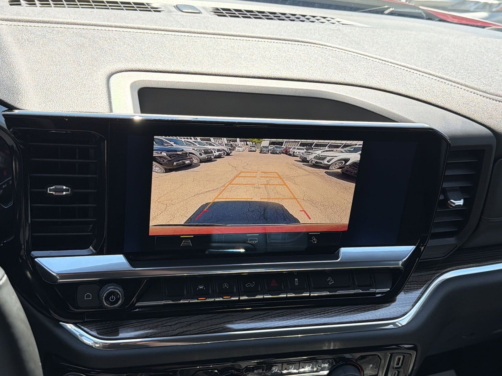 Used 2024 Chevrolet Silverado 1500 LT w/ Z71 Off-Road Package image 19