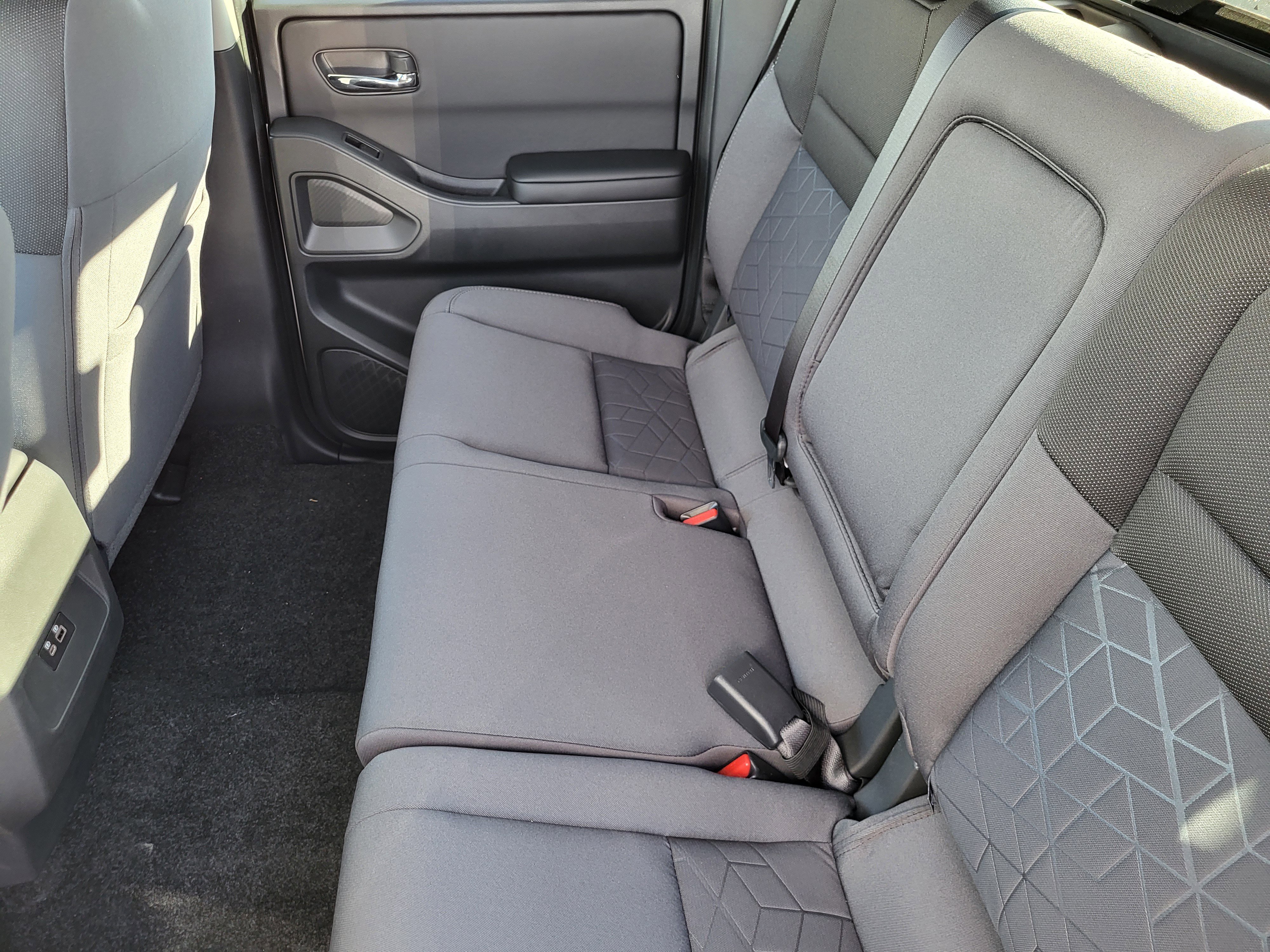 New 2026 Nissan Frontier SV w/ Tow Package image 10