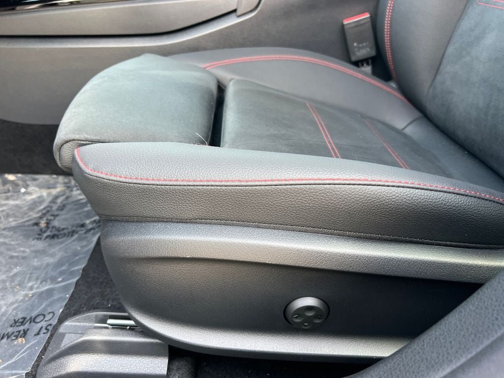 New 2025 Mercedes-Benz CLA 250 4MATIC image 13