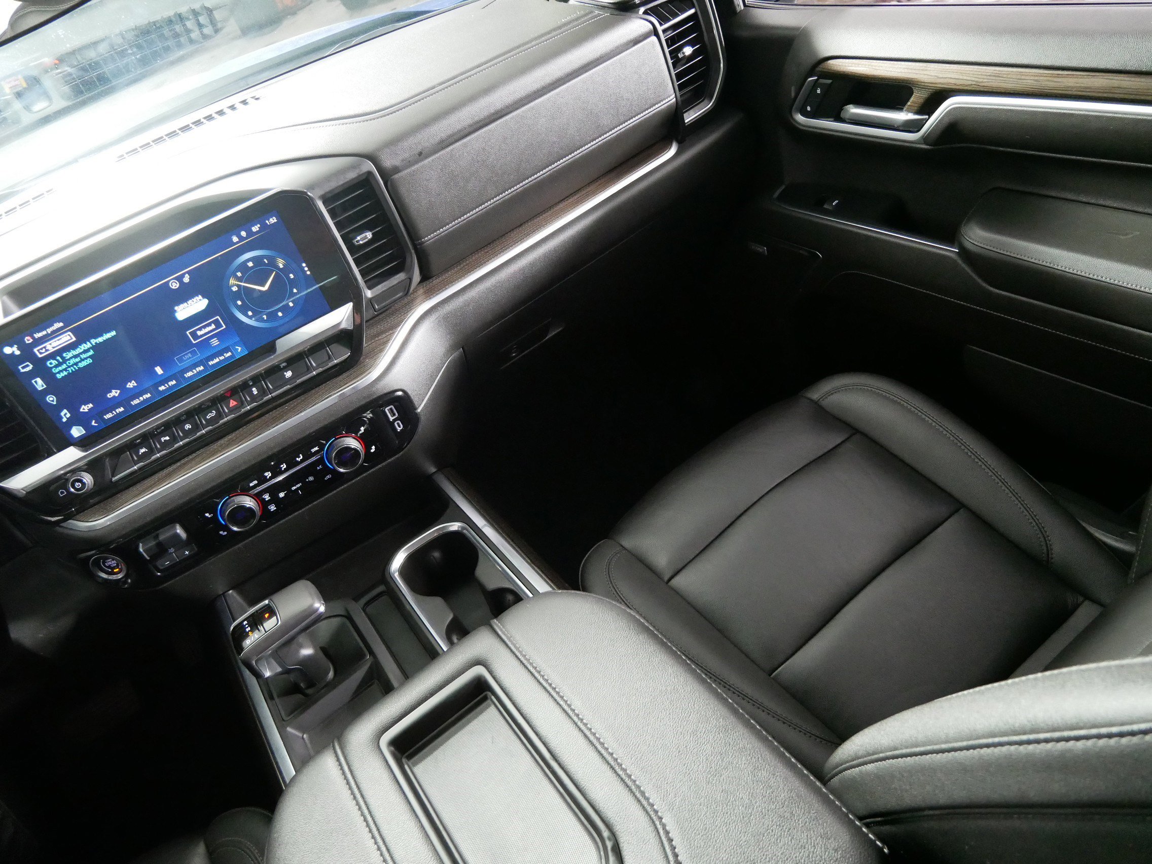 Used 2022 Chevrolet Silverado 1500 RST w/ RST All Star Premium Package AWD/4WD image 11