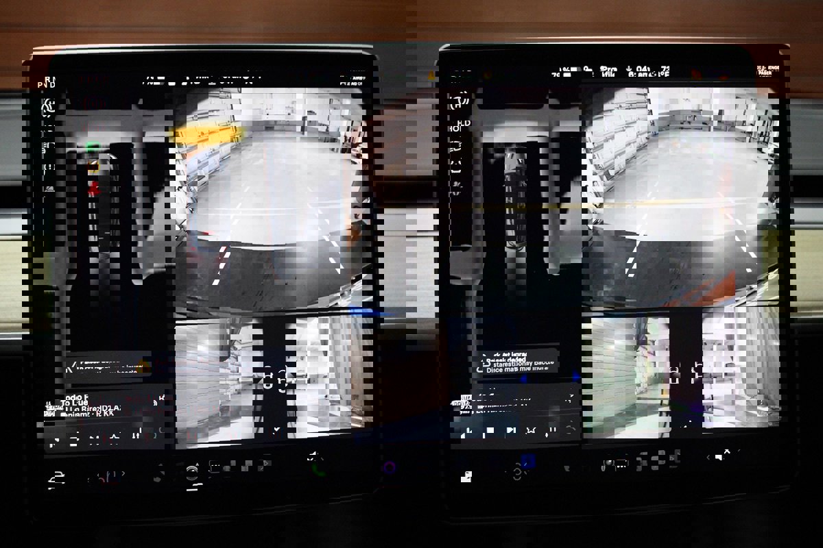 Used 2023 Tesla Model Y Performance image 19