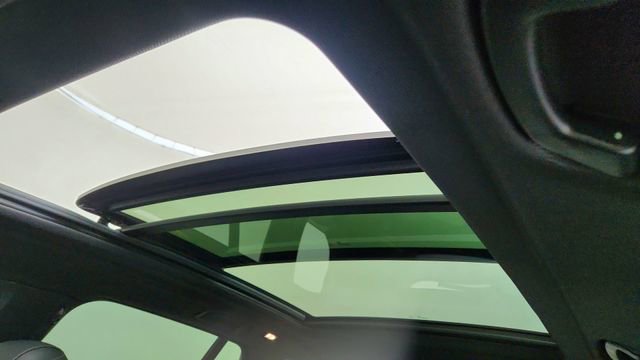 Used 2023 BMW X5 xDrive40i w/ M Sport Package image 59