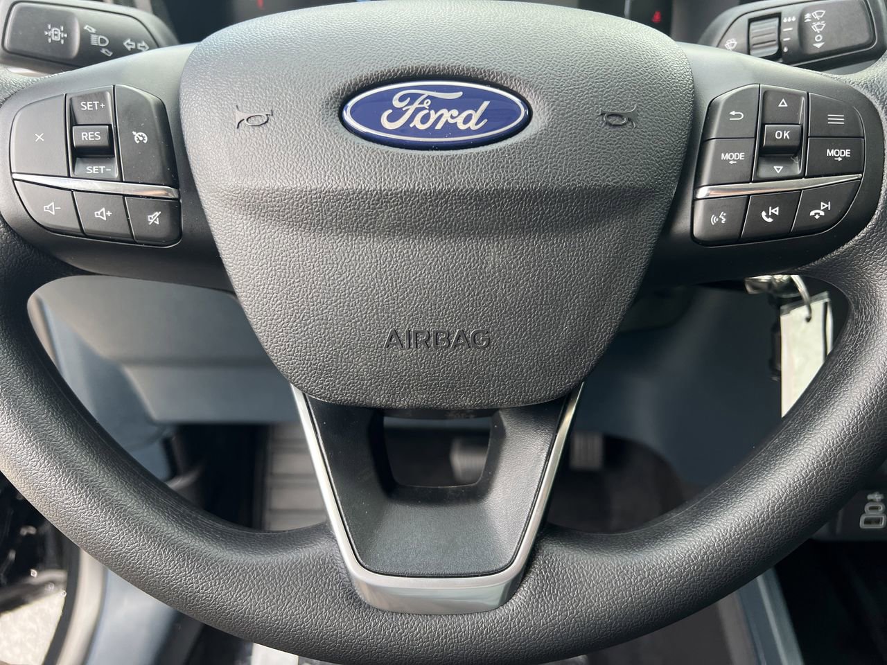 New 2026 Ford Maverick XL FWD image 8