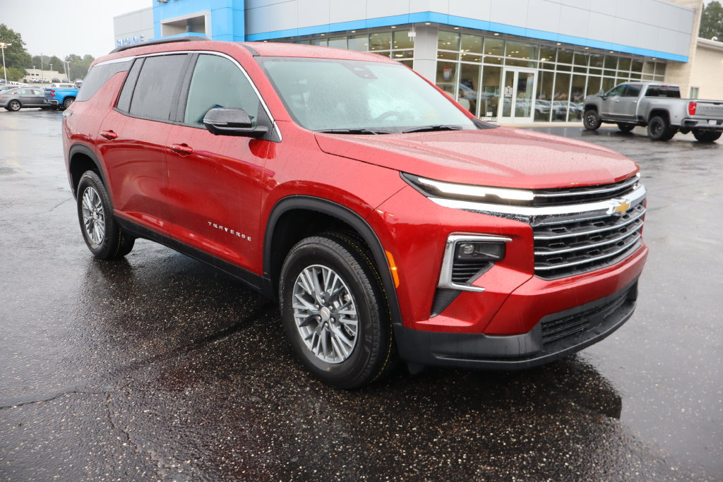 New 2027 Chevrolet Traverse LT w/ Driver Confidence Package AWD/4WD image 2