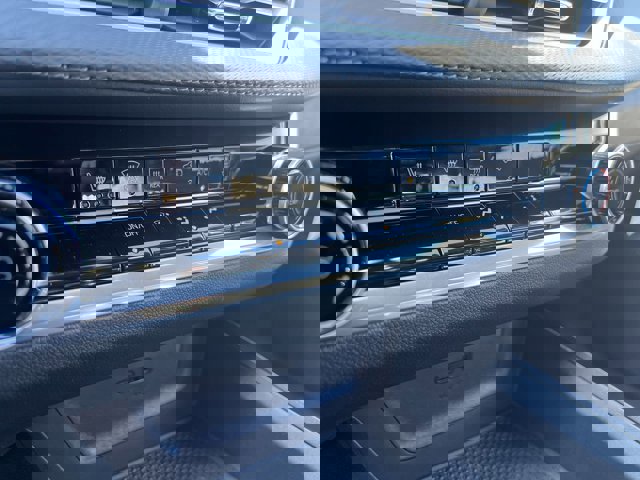 New 2026 Chevrolet Equinox LT image 11