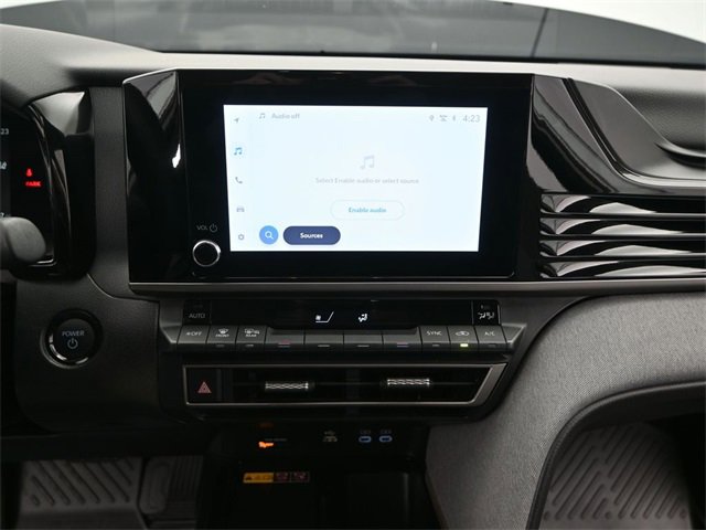 Used 2025 Toyota Camry LE image 8