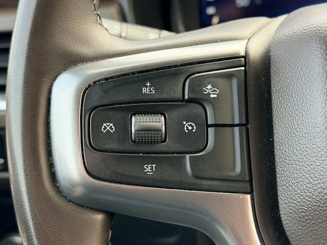 Used 2024 Chevrolet Suburban LT RWD image 23
