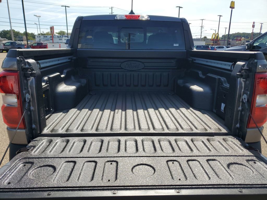 New 2025 Ford Maverick Lariat image 7