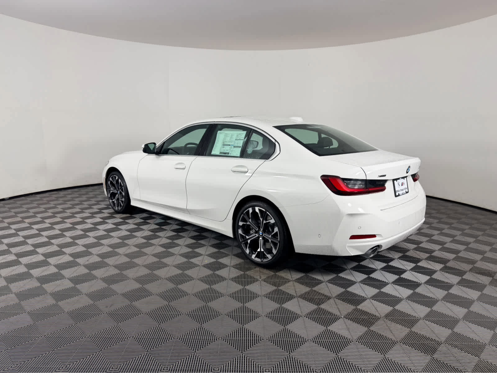 New 2026 BMW 330i xDrive Sedan AWD/4WD image 6