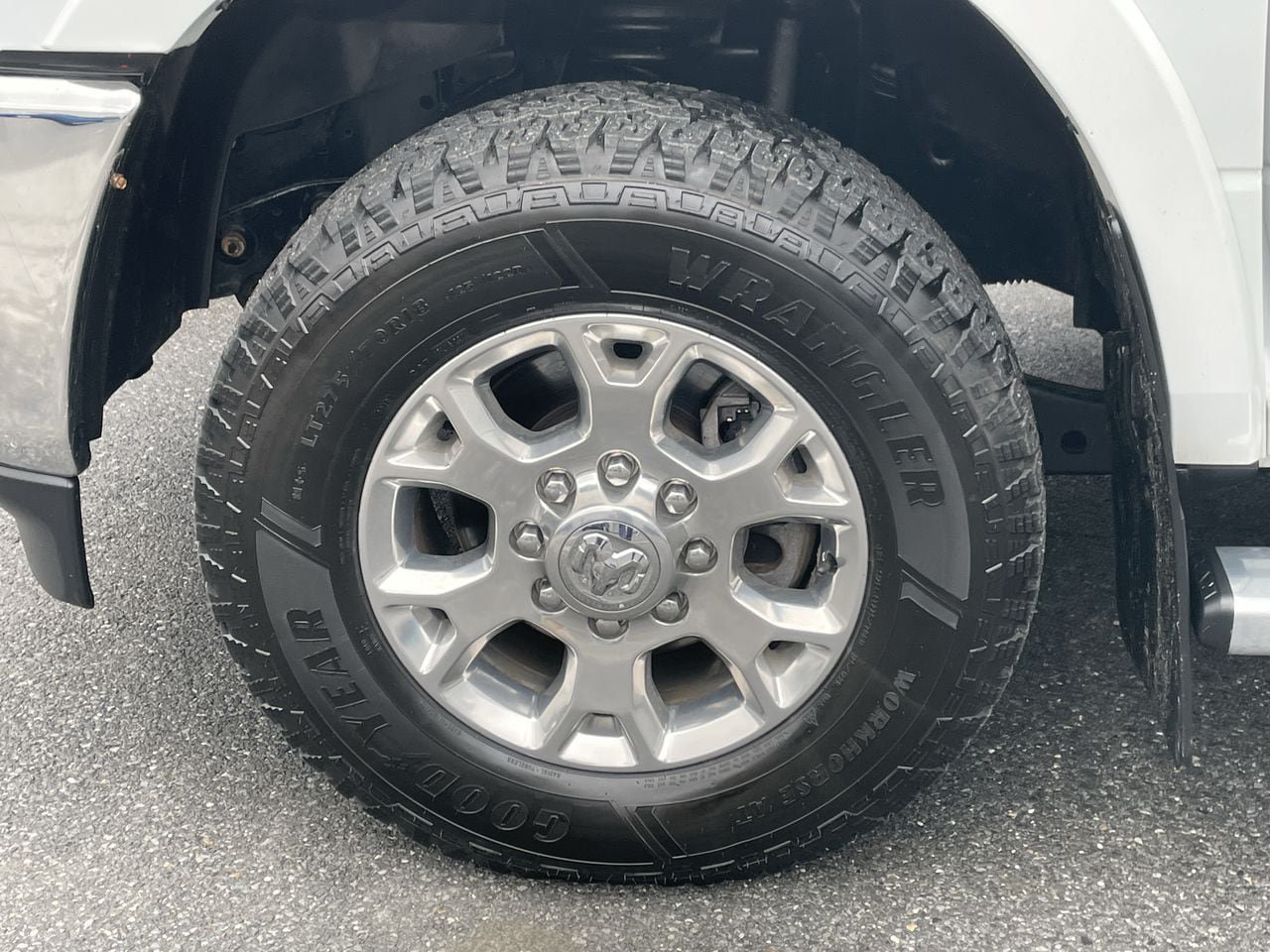 Used 2022 RAM 2500 Laramie AWD/4WD image 10