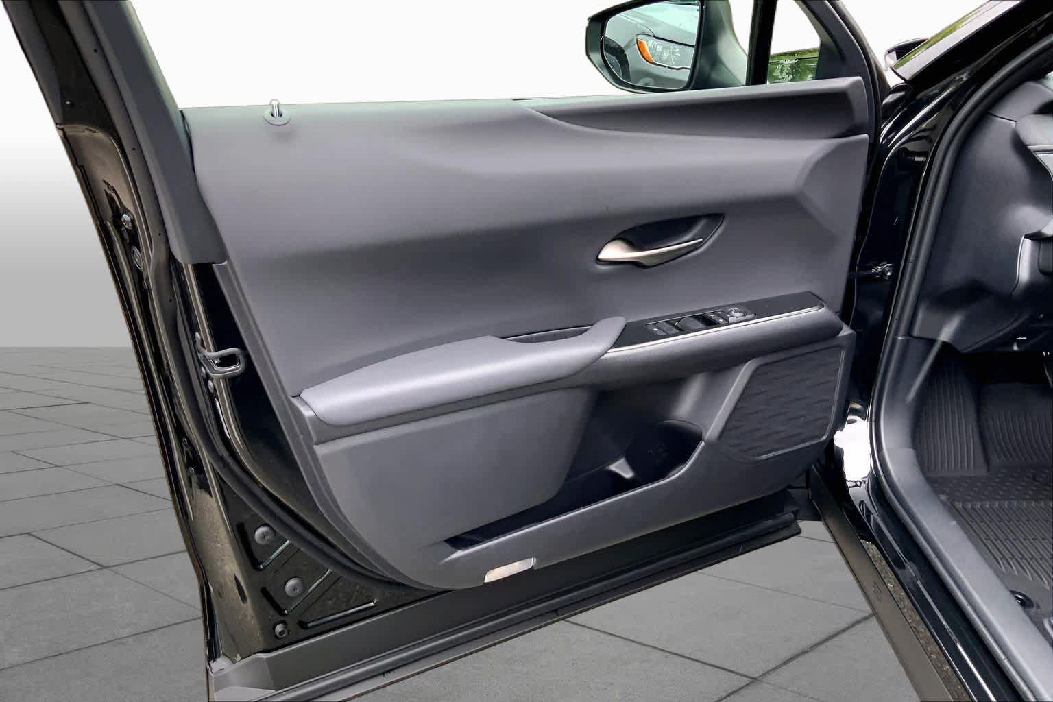 New 2026 Lexus UX 300h AWD image 10