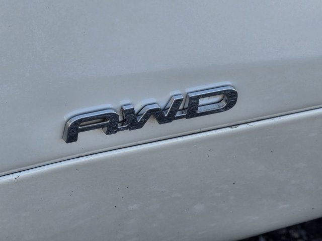 Used 2023 Toyota Highlander LE AWD/4WD image 34
