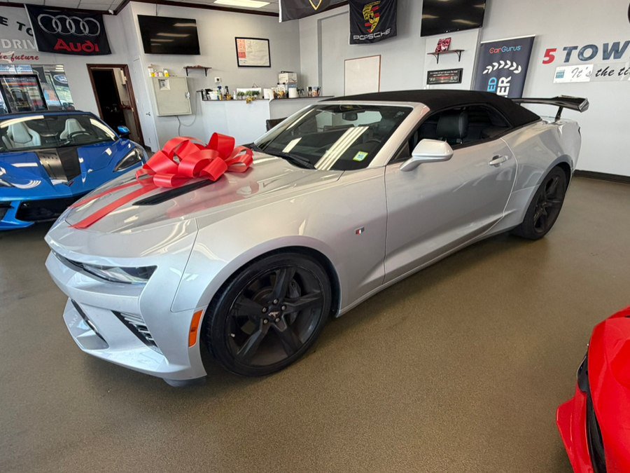 Used 2018 Chevrolet Camaro SS RWD image 48