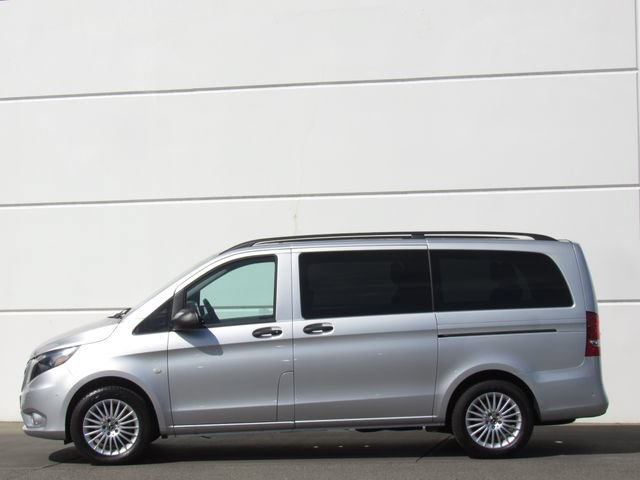 Used 2023 Mercedes-Benz Metris Passenger image 4
