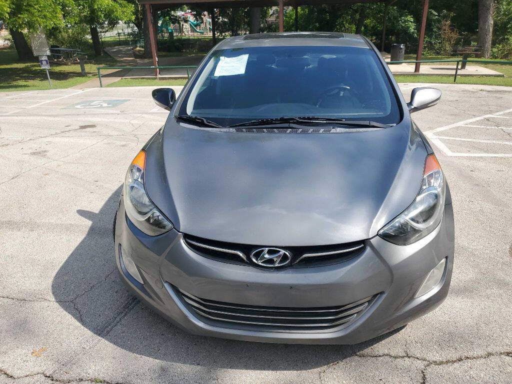 Used 2013 Hyundai Elantra Limited FWD image 9