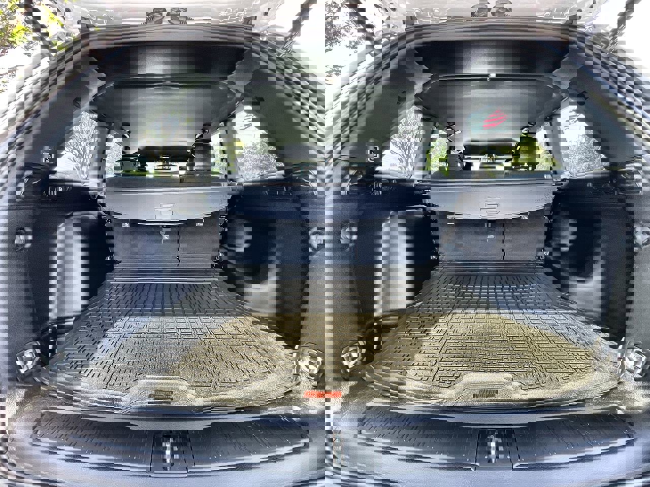 Used 2023 Jeep Grand Cherokee Altitude image 24