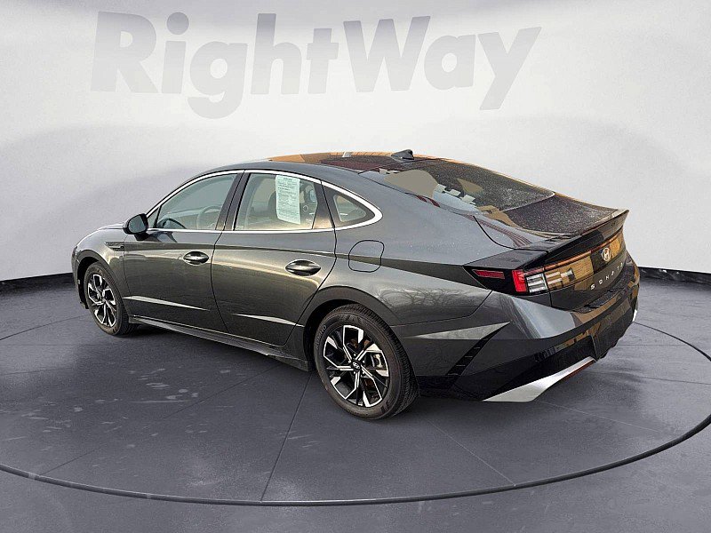 Used 2025 Hyundai Sonata SEL image 3