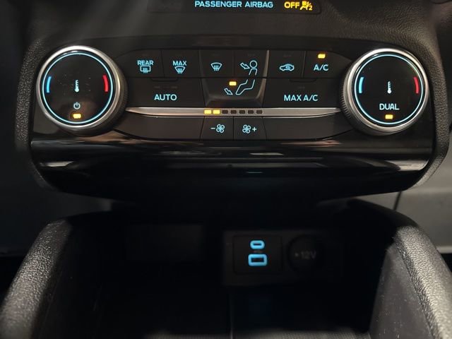 Used 2022 Ford Escape SE image 13