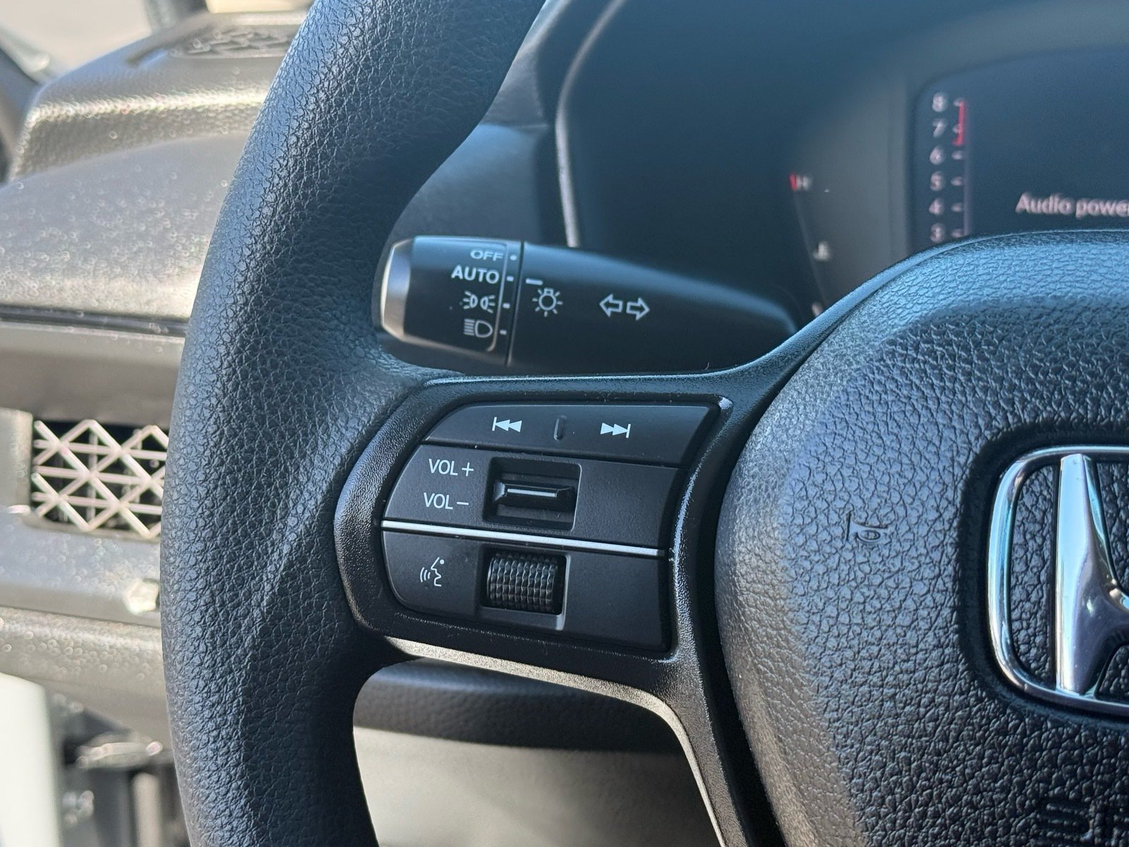 Certified 2025 Honda Accord SE image 17