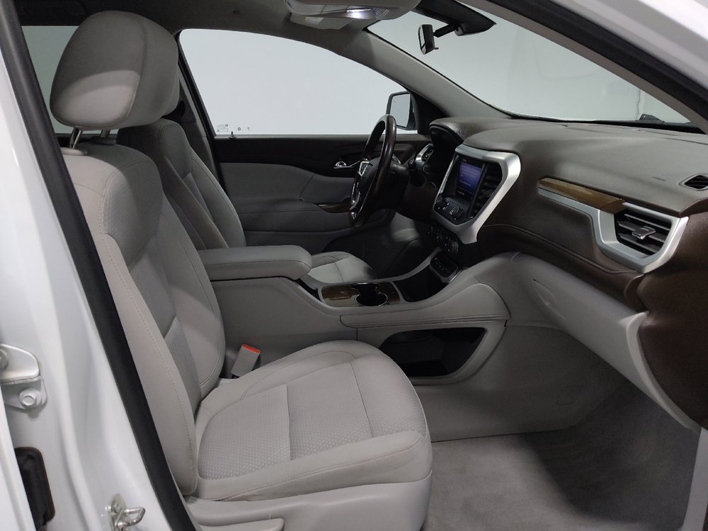 Used 2020 GMC Acadia SLE FWD image 21