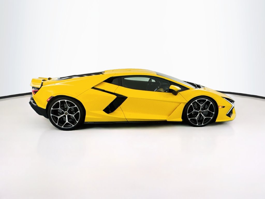 Used 2024 Lamborghini Revuelto AWD/4WD image 4