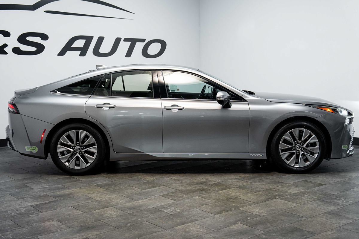 Used 2023 Toyota Mirai w/ Advanced Technology Package RWD image 8