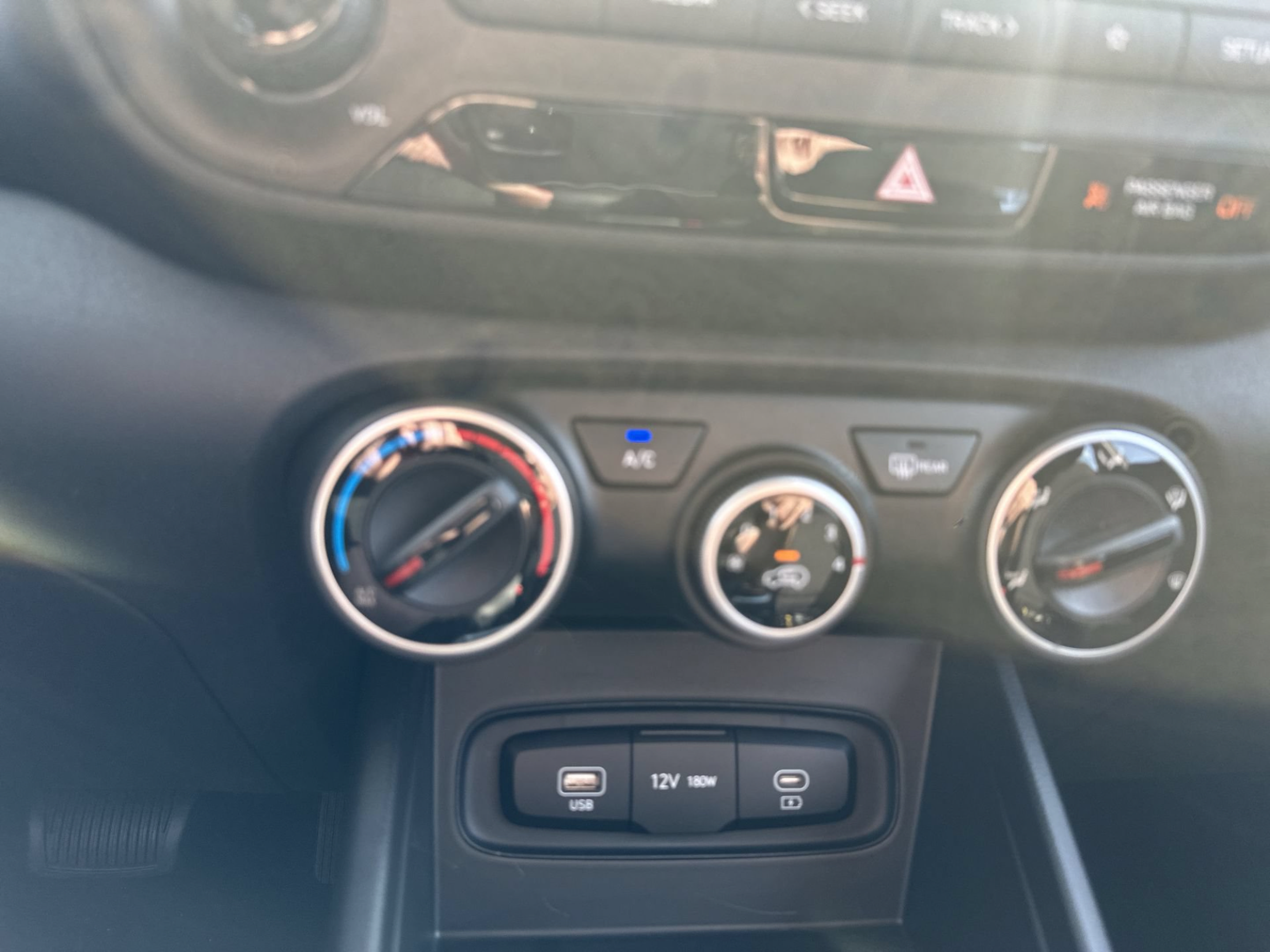 New 2026 Hyundai Venue SE FWD image 16