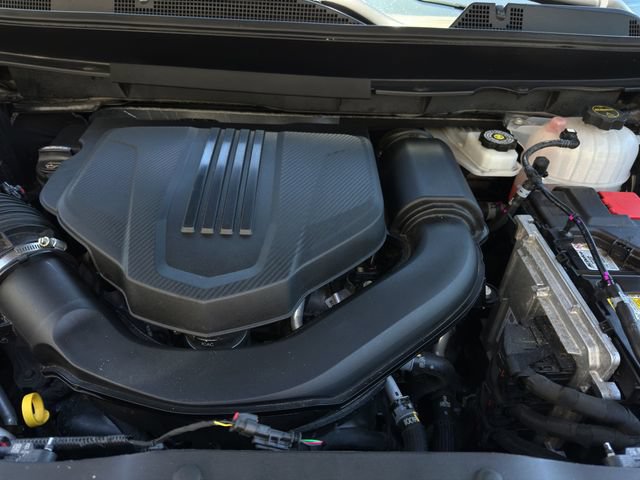 Used 2026 Chevrolet Traverse LT AWD/4WD image 21