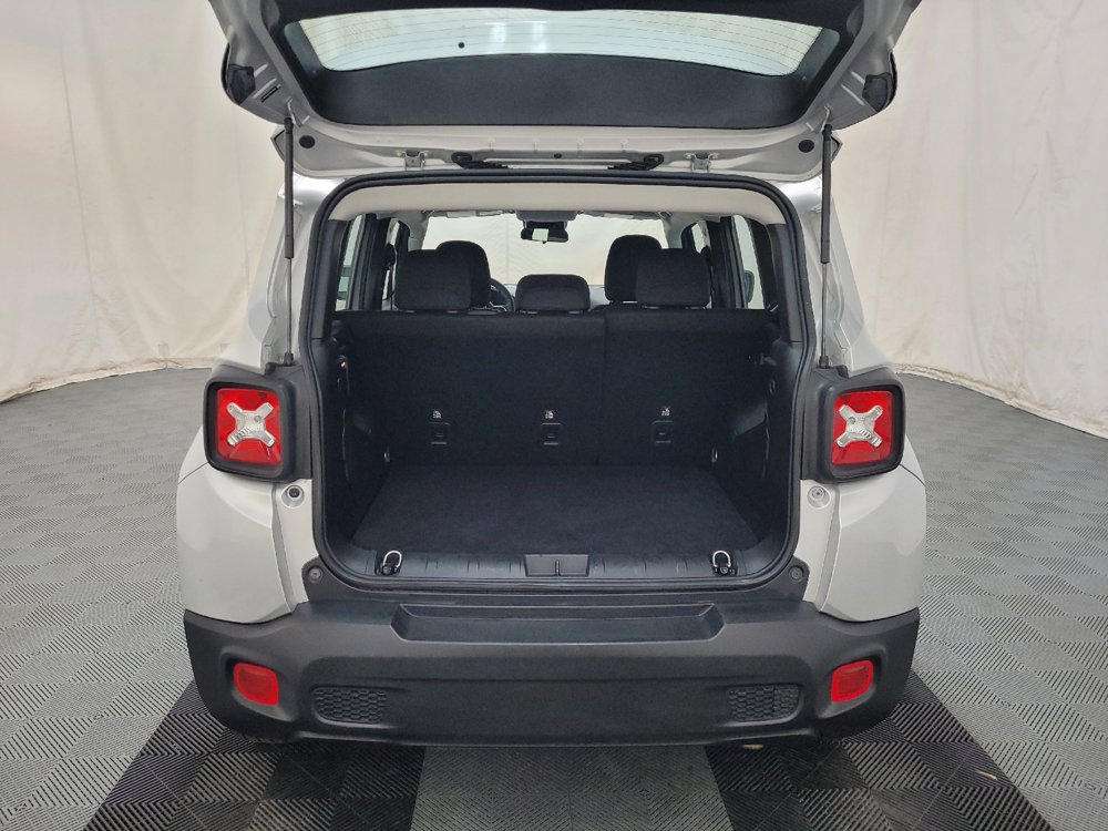 Used 2021 Jeep Renegade Sport AWD/4WD image 29
