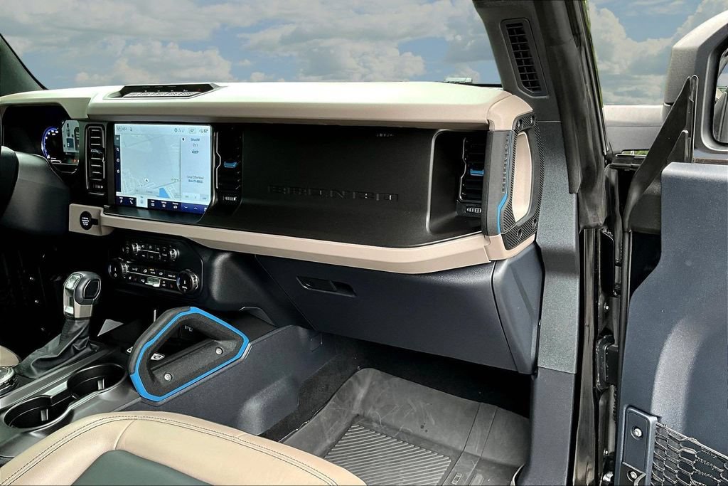 Certified 2022 Ford Bronco Wildtrak AWD/4WD image 28