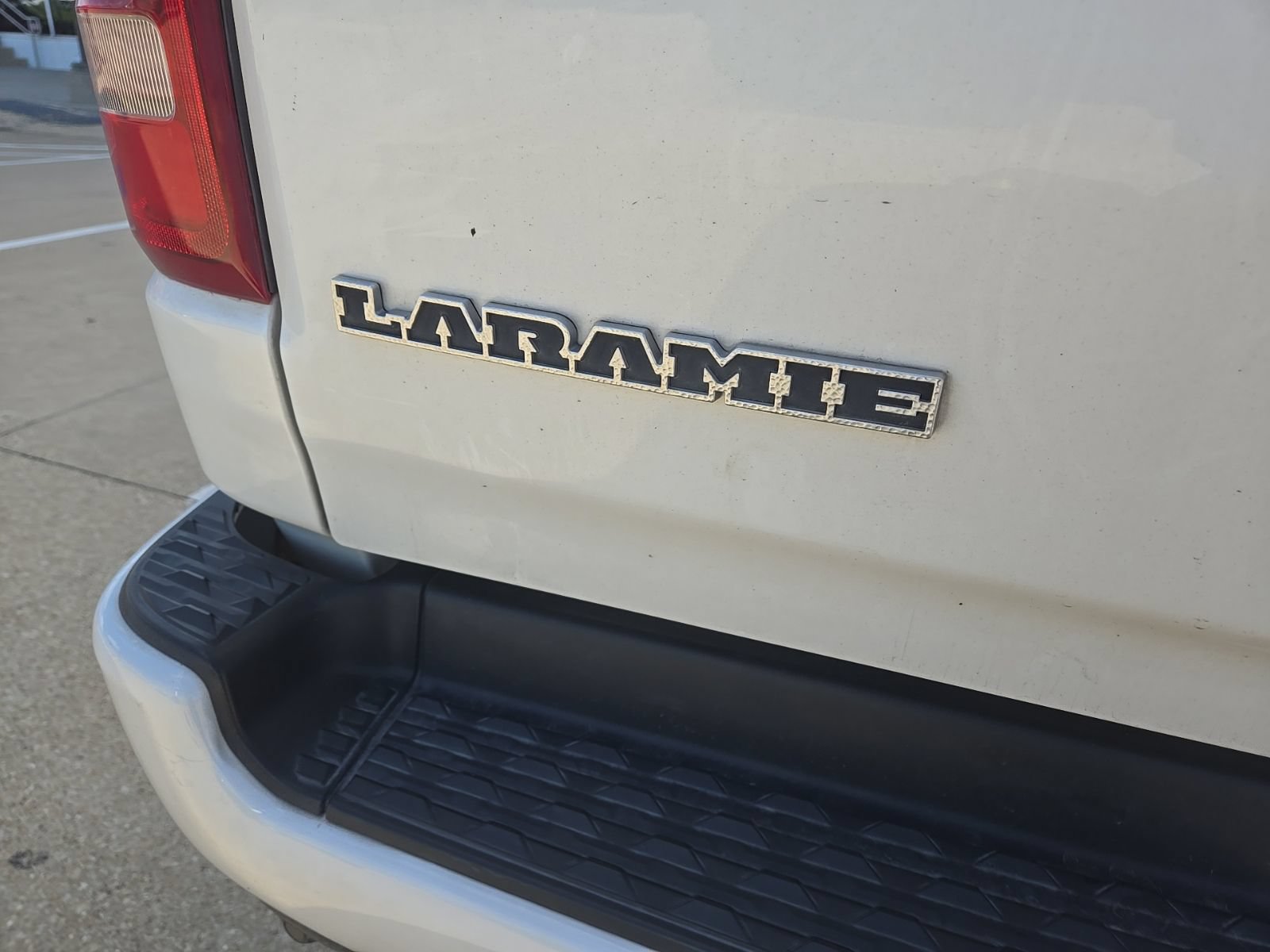 Used 2022 RAM 1500 Laramie w/ Laramie Southwest Edition AWD/4WD image 8