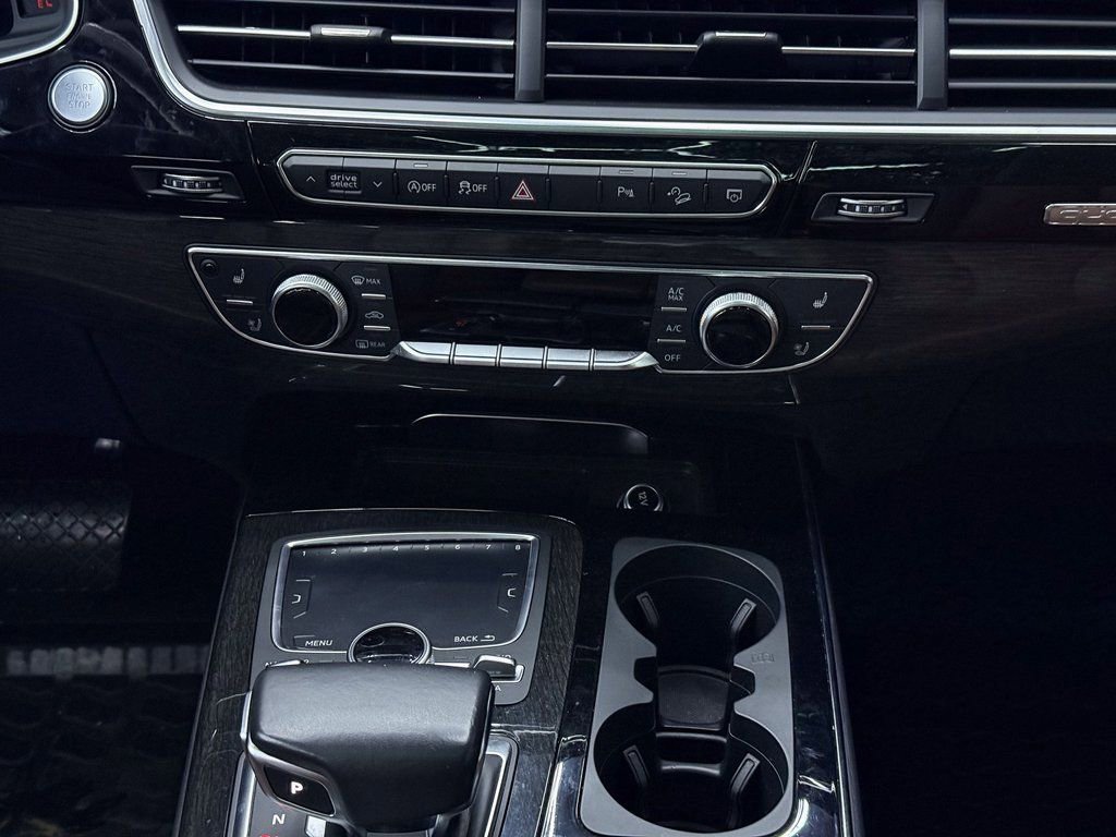 Used 2018 Audi Q7 3.0T Premium Plus w/ Premium Plus Package image 26