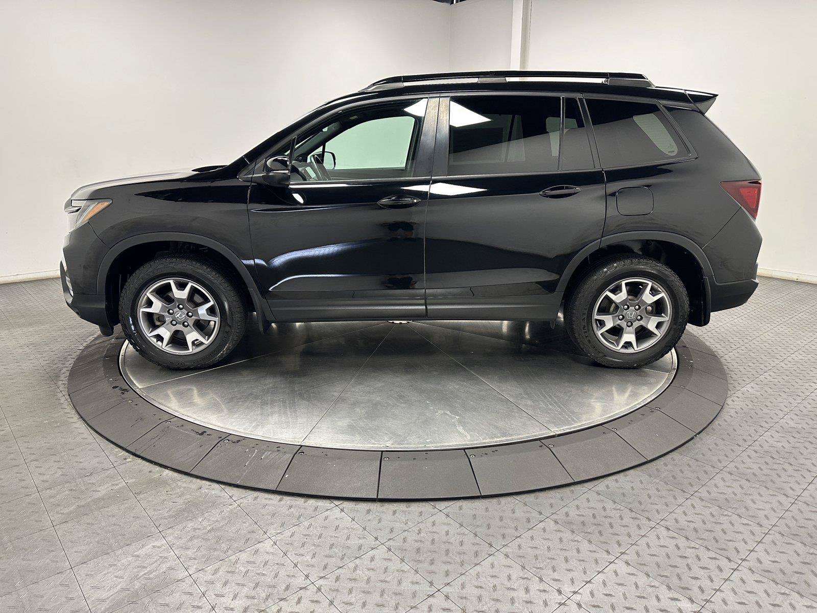 Certified 2023 Honda Passport TrailSport image 8
