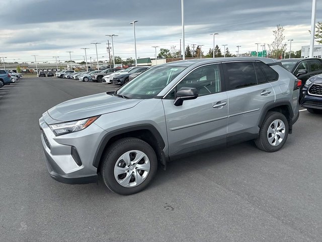 Certified 2025 Toyota RAV4 LE AWD/4WD image 15