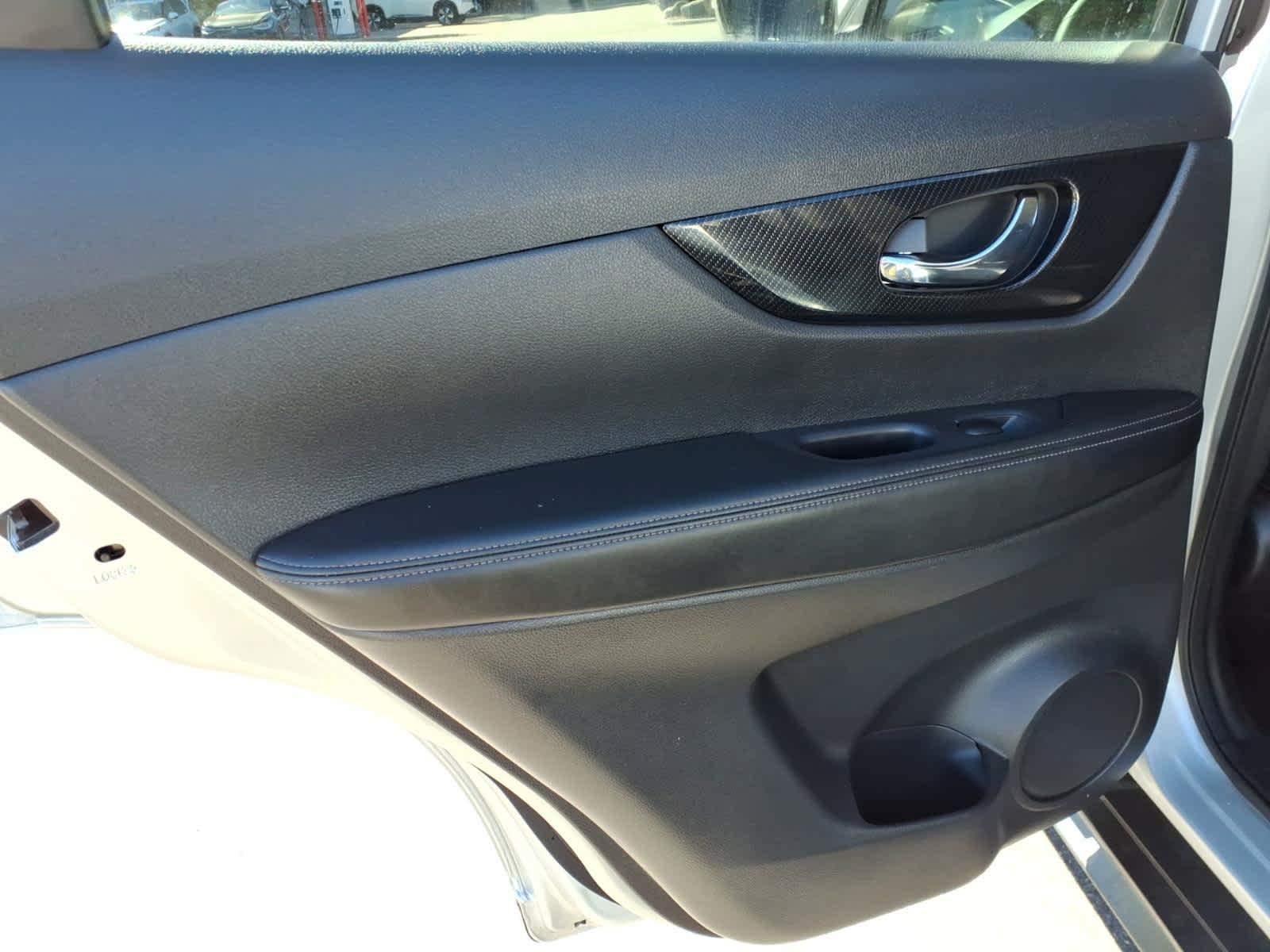 Used 2020 Nissan Rogue SL AWD/4WD image 12