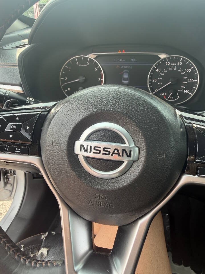 Used 2019 Nissan Altima 2.5 SR FWD image 16