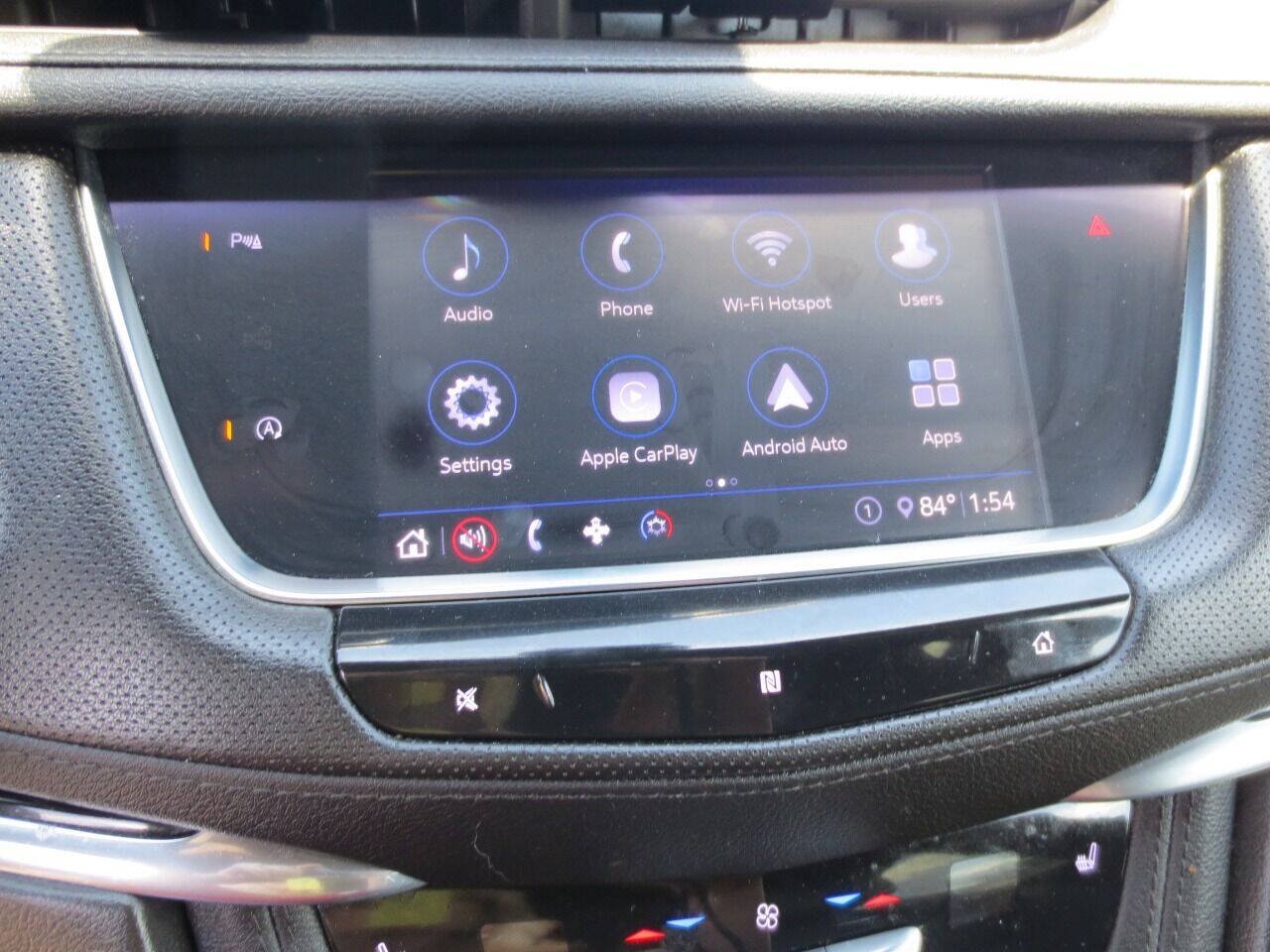 Used 2020 Cadillac XT5 Premium Luxury FWD image 11
