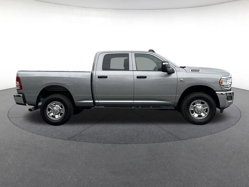 Used 2024 RAM 2500 Tradesman w/ Chrome Appearance Group AWD/4WD image 7