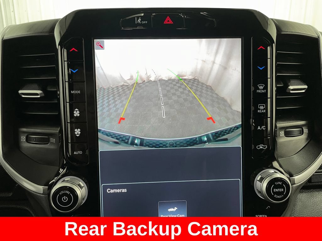 Used 2025 RAM 1500 Big Horn AWD/4WD image 3