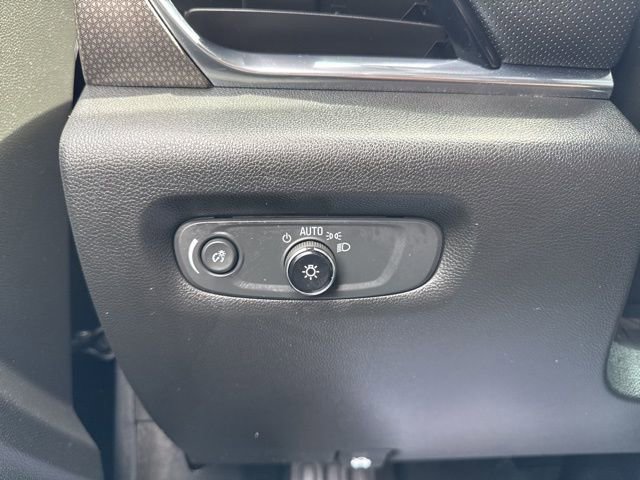 Certified 2022 Chevrolet Traverse Premier w/ Redline Edition AWD/4WD image 23