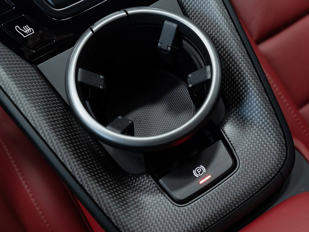 Used 2025 Porsche 911 Carrera 4 GTS image 27