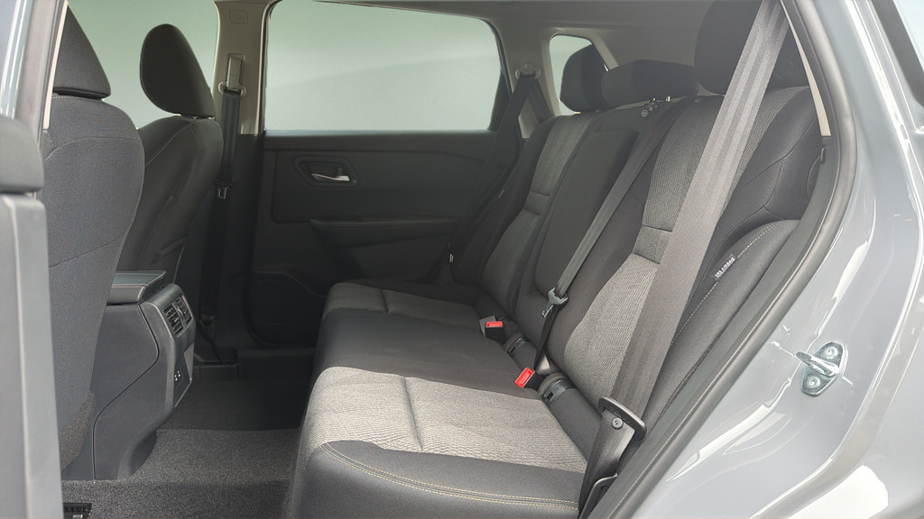New 2026 Nissan Rogue SV w/ Cold Weather Package AWD/4WD image 16