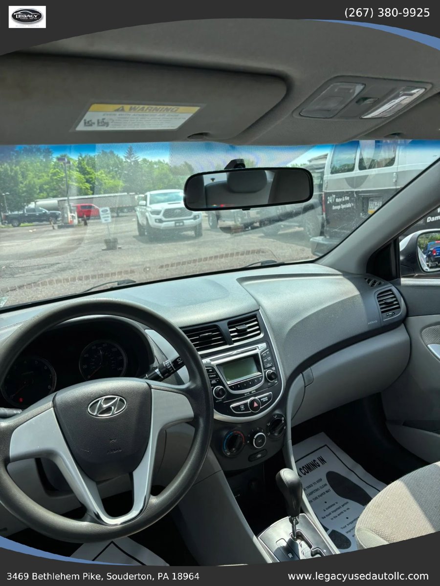 Used 2012 Hyundai Accent GLS FWD image 33