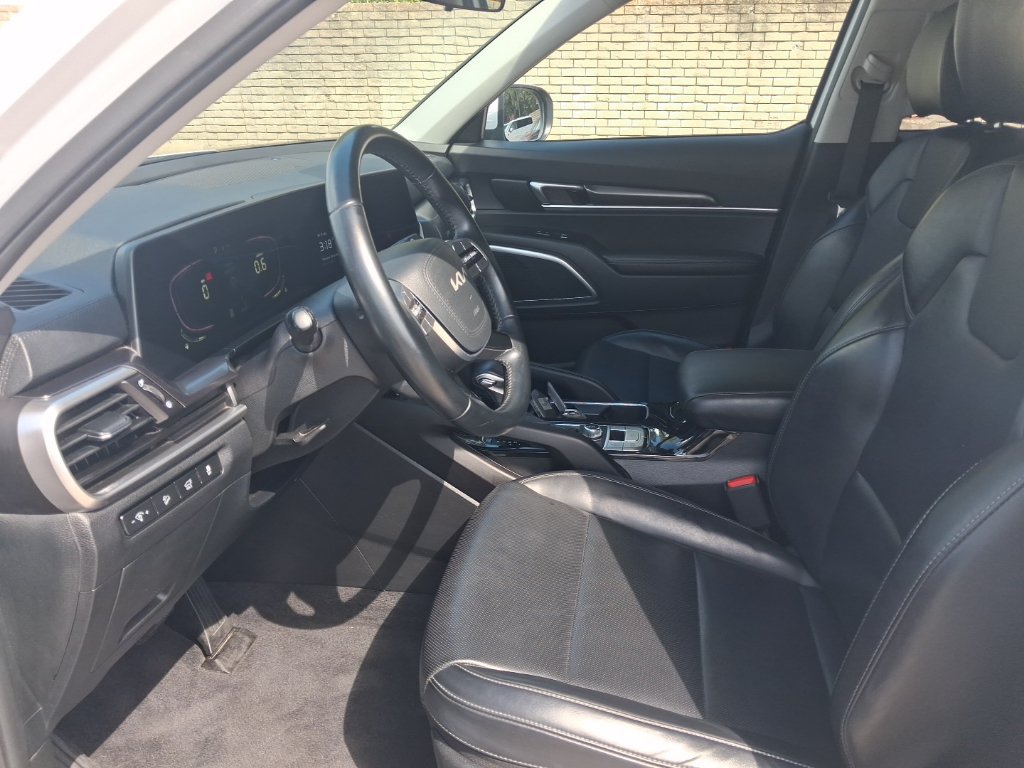 Used 2025 Kia Telluride S AWD/4WD image 4