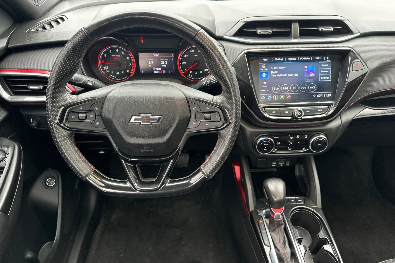 Used 2023 Chevrolet TrailBlazer RS w/ Sun and Liftgate Package image 16